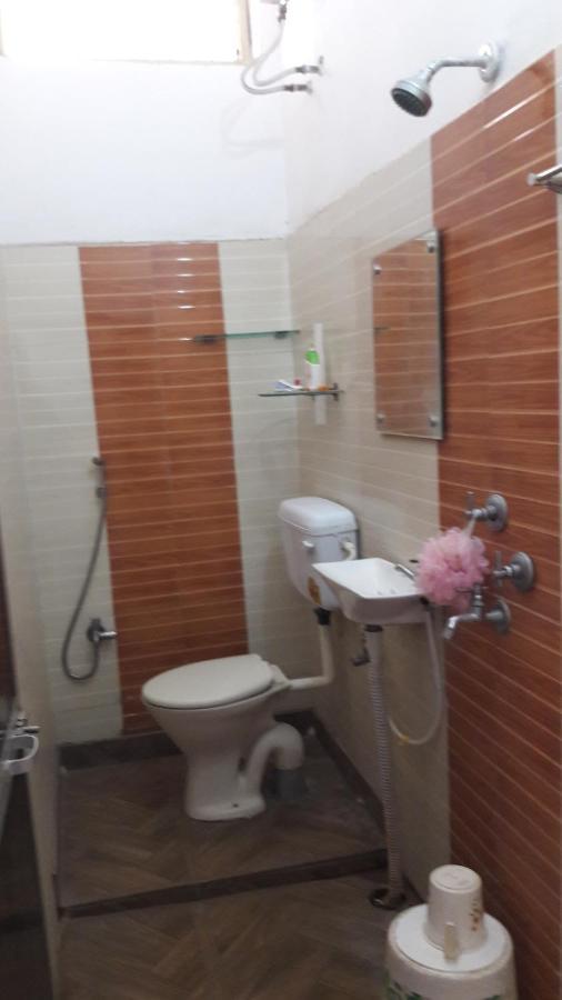 Wow Rooms 4 You Джабалпур Екстериор снимка