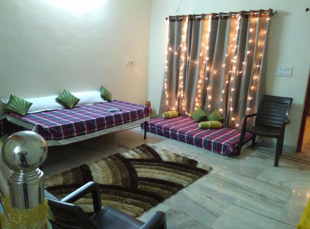 Wow Rooms 4 You Джабалпур Екстериор снимка